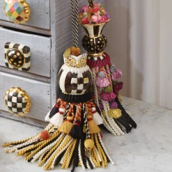 Botanica Tassel