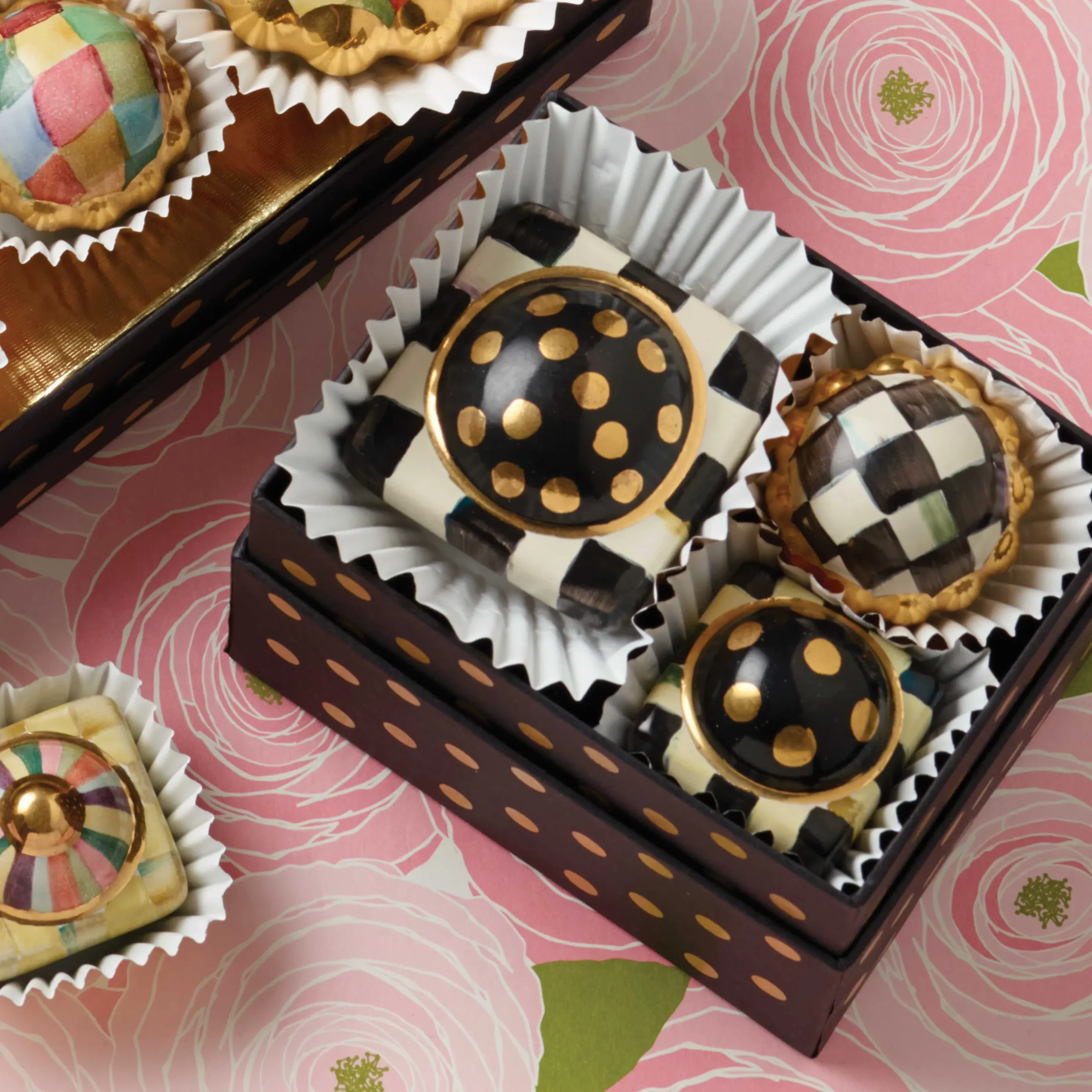 Courtly Check Square Knob