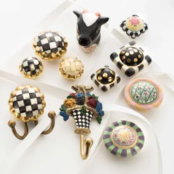 Courtly Check Square Knob