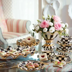 Courtly Check Teacup
