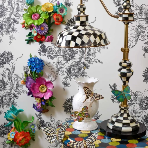 Courtly Farmhouse Writer'S Lamp