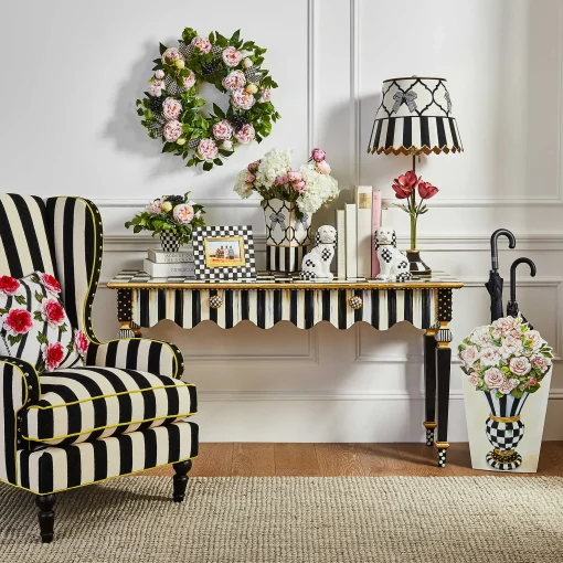 Flower Show Table Lamp