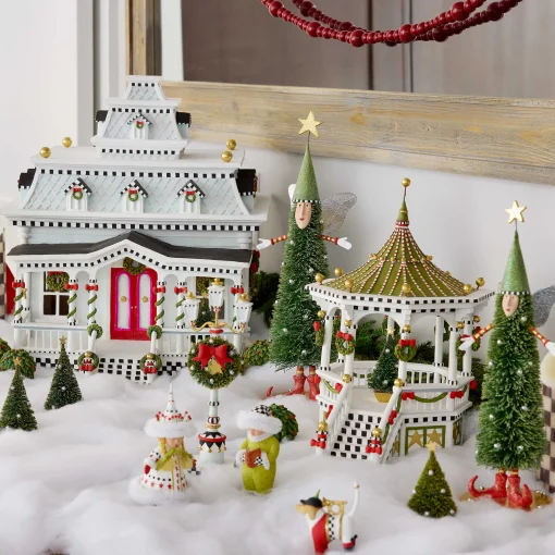 Patience Brewster Caroler House Display