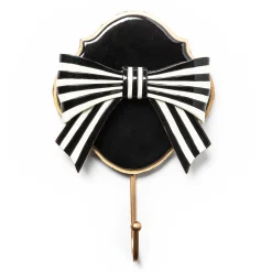 Pretty As A Bow Hook