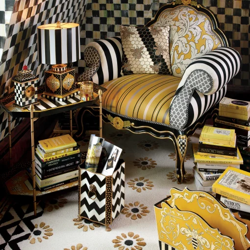 Queen Bee Lamp