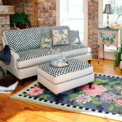 Tudor Rose Rug - 3' X 5'